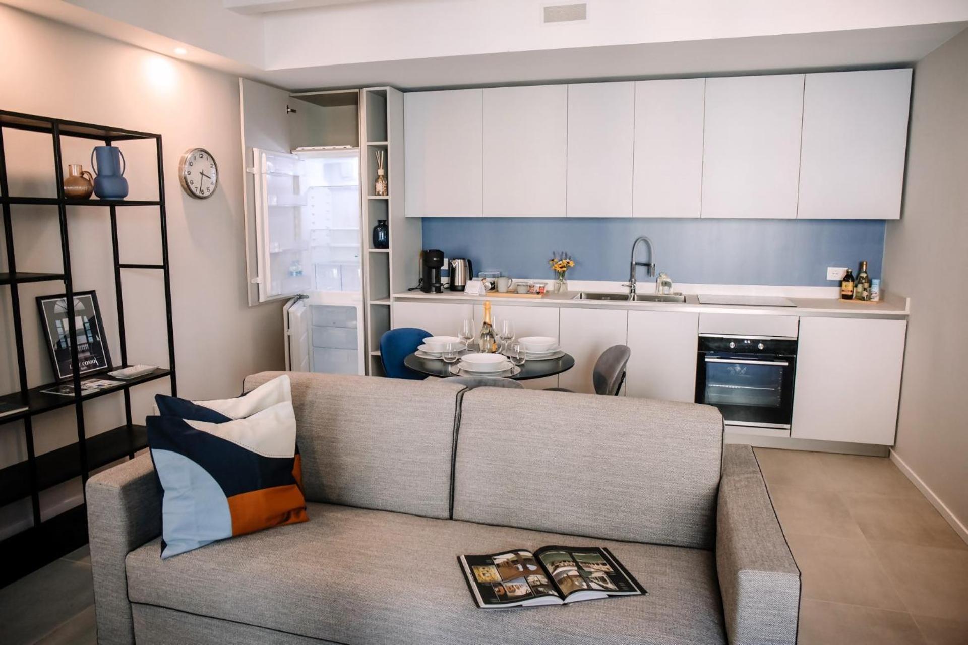 Elegant Beige Apartment - 5 Minutes From The Lake Комо Экстерьер фото